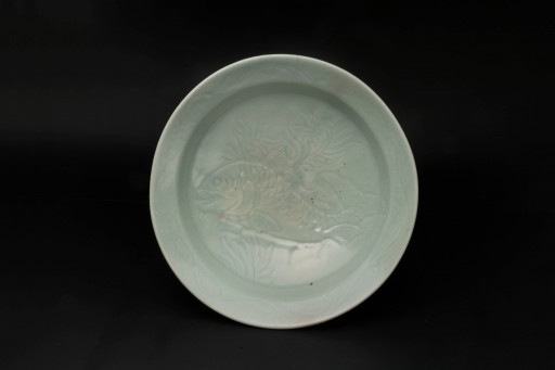 初期伊万里青磁鯉文深鉢 | TSUNAGU東美｜東美ECモール