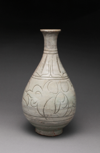 李朝彫三島花紋瓶 | TSUNAGU