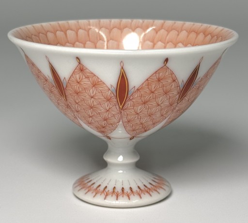 赤絵細描牡丹紋皿付馬上盃 共箱 by 見附正康 | TSUNAGU東美｜東美ECモール