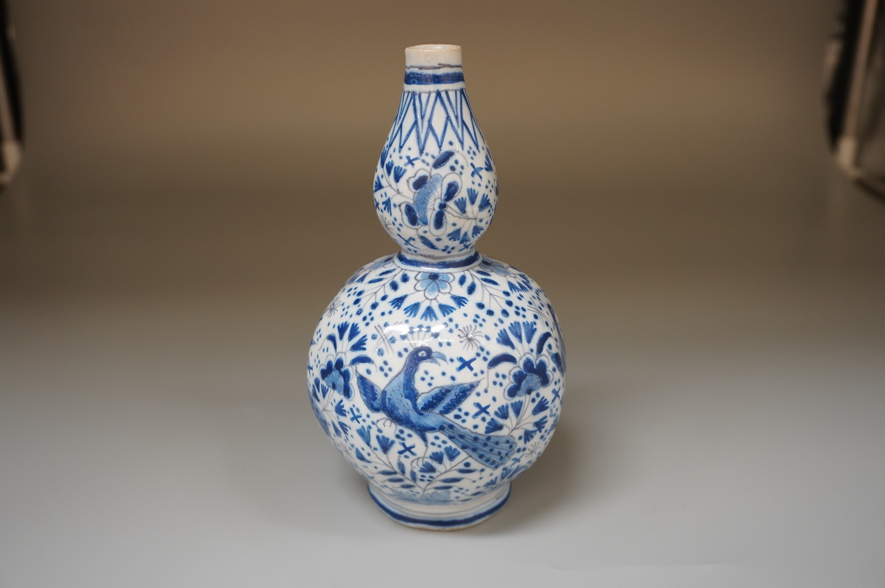 藍阿蘭陀草花絵徳利 | TSUNAGU