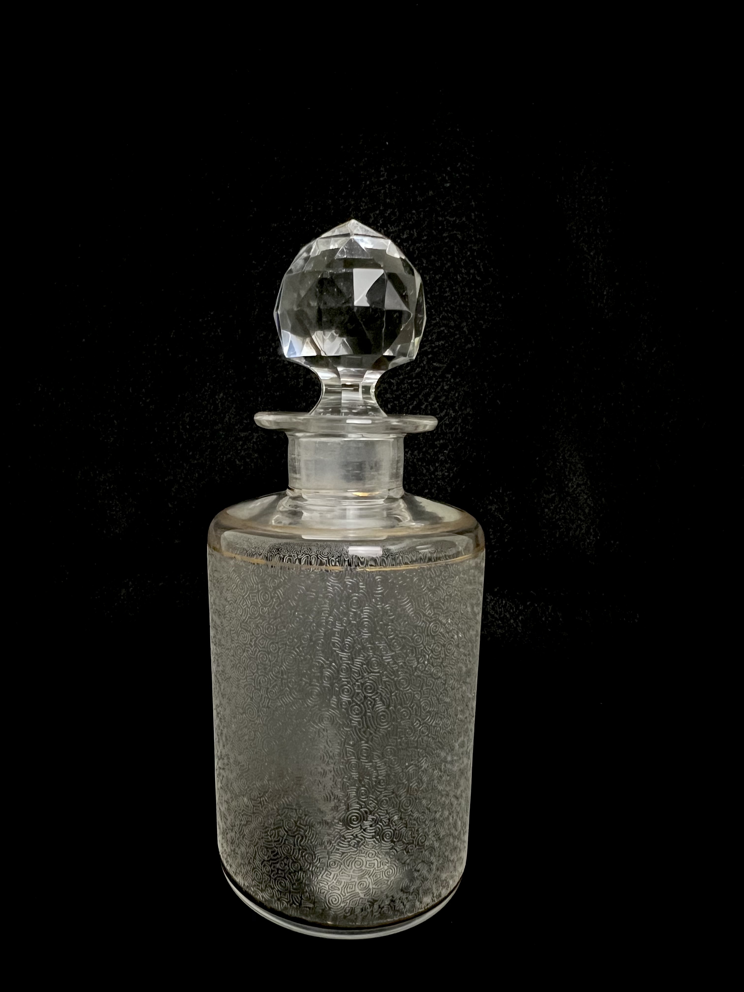 オールドバカラ金彩ウイスキーボトル | TSUNAGU東美｜東美ECモール