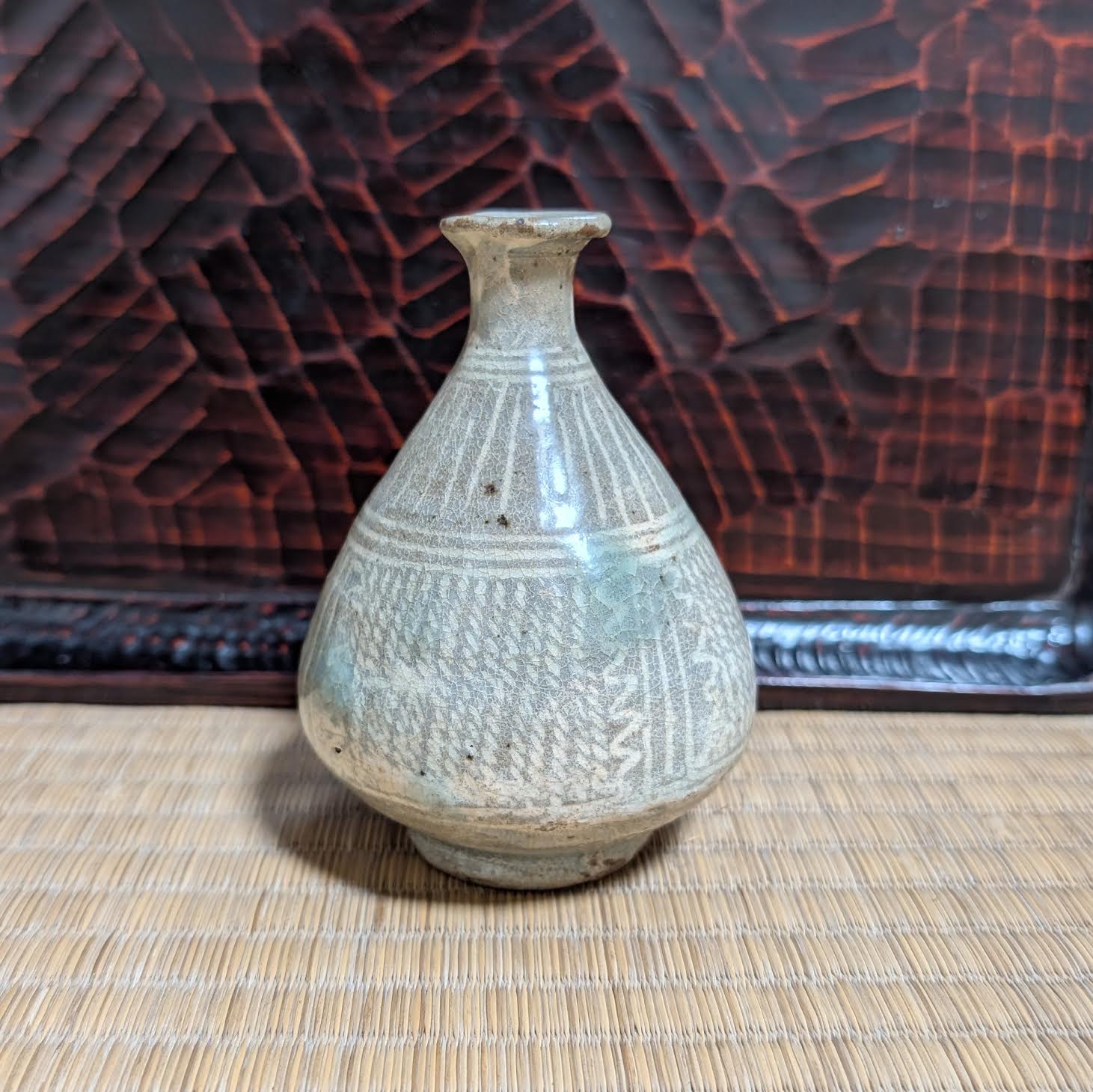 李朝三島徳利 三島象嵌暦手徳利 | TSUNAGU