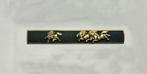 バード　牡丹獅子図目貫　無銘 京金具師　赤銅地 容彫  金色絵　鑑定書 バード 牡丹獅子図目貫 無銘 京金具師 赤銅地 容彫 金色絵 鑑定