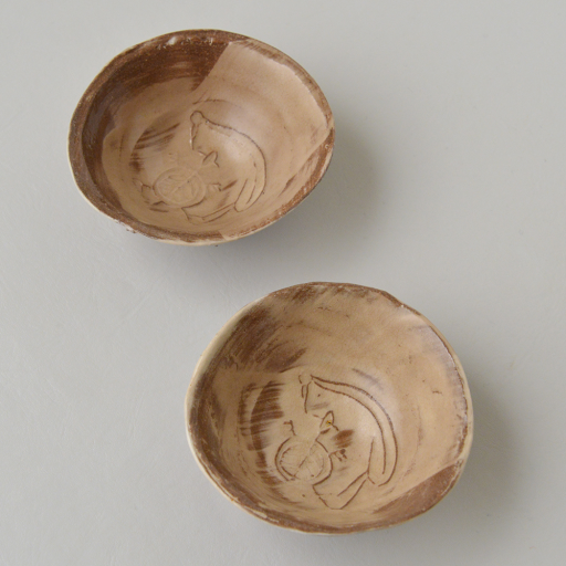 【金閣】作家物 焼締 白釉掛人物紋 横手急須 在銘 旧家蔵出(Z918)