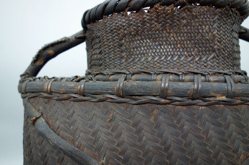 唐物木耳籠花入 by 17世紀前半 | TSUNAGU東美｜東美ECモール